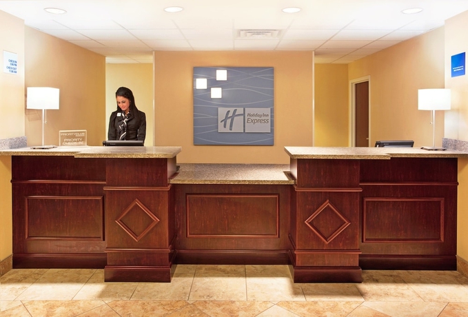 Imagen de los interiores del Hotel Holiday Inn Express Hotel And Suites Niagara Falls. Foto 17