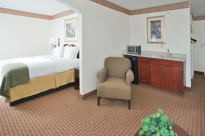 Imagen de la habitación del Hotel Holiday Inn Express Hotel & Suites Wilson - Hayes Place, an IHG Hotel. Foto 6