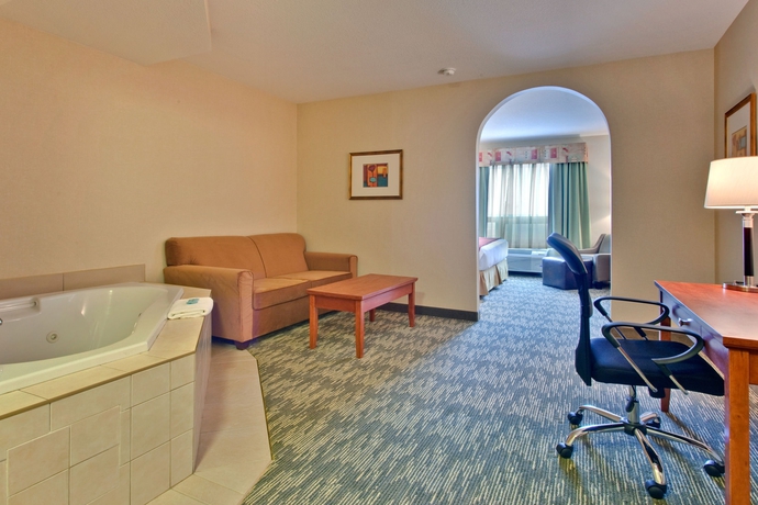 Imagen de la habitación del Hotel Holiday Inn Express Hotel and Suites Edmonton South. Foto 6