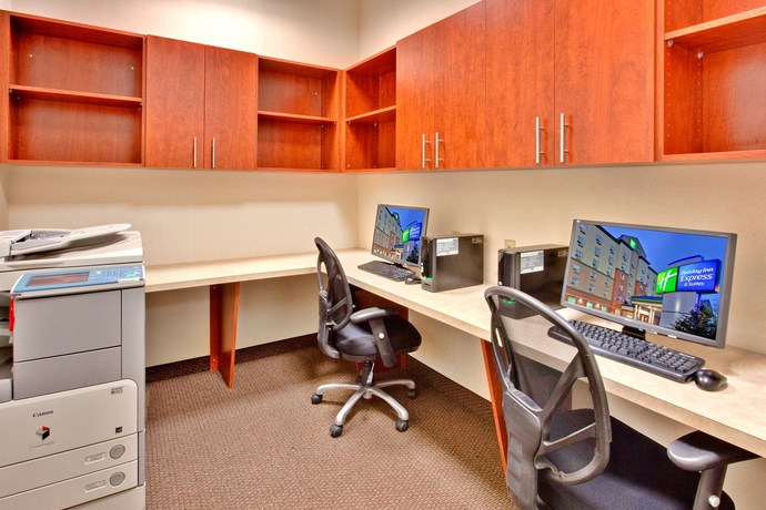 Imagen de los interiores del Hotel Holiday Inn Express Hotel and Suites Edmonton South. Foto 15