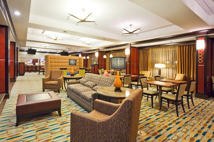 Imagen del bar/restaurante del Hotel Holiday Inn Express Hotel and Suites Mobile/saraland. Foto 3