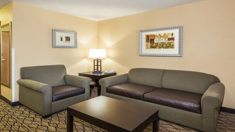 Imagen de la habitación del Hotel Holiday Inn Express Hotel and Suites North Seattle. Foto 6