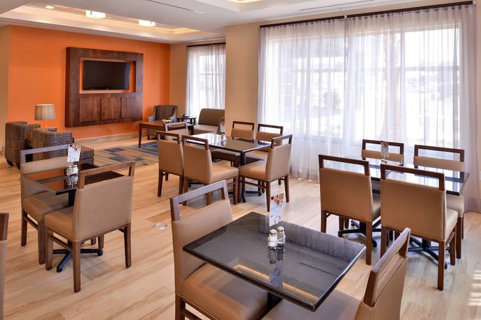 Imagen de los interiores del Hotel Holiday Inn Express Hotels & Suites Loma Linda. Foto 15