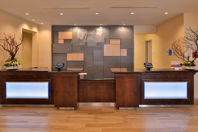 Imagen de los interiores del Hotel Holiday Inn Express Hotels & Suites Loma Linda. Foto 17