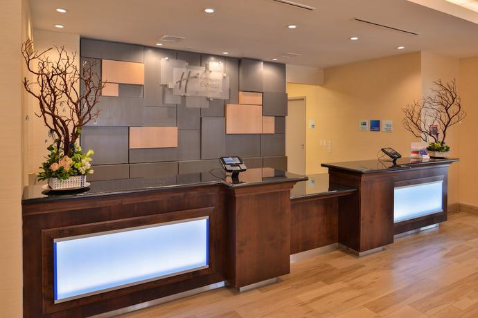 Imagen de los interiores del Hotel Holiday Inn Express Hotels & Suites Loma Linda. Foto 18