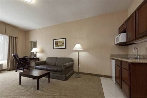 Imagen de la habitación del Hotel Holiday Inn Express Hotels and Suites Dayton North Tipp City, An Ihg Hotel. Foto 4