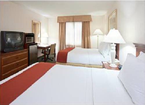 Imagen de la habitación del Hotel Holiday Inn Express Hotels and Suites Dayton North Tipp City, An Ihg Hotel. Foto 15
