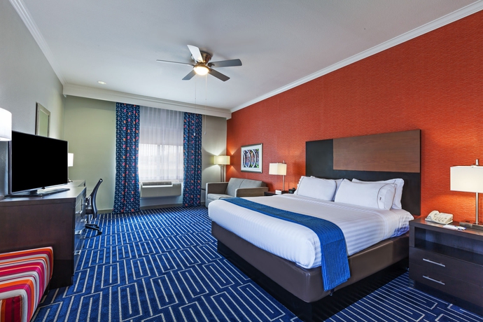 Imagen de la habitación del Hotel Holiday Inn Express Hotels and Suites Houston East, An Ihg Hotel. Foto 2