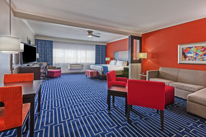 Imagen de la habitación del Hotel Holiday Inn Express Hotels and Suites Houston East, An Ihg Hotel. Foto 3
