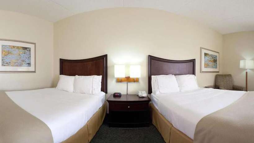 Imagen de la habitación del Hotel Holiday Inn Express Indianapolis Airport. Foto 7