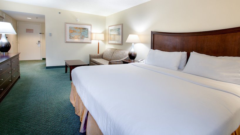 Imagen de la habitación del Hotel Holiday Inn Express Indianapolis Airport. Foto 11
