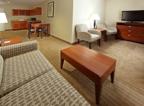 Imagen de la habitación del Hotel Holiday Inn Express Inn and Suites Searcy, An Ihg. Foto 2