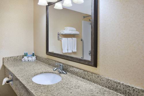 Imagen de la habitación del Hotel Holiday Inn Express Irwin (Pa Tpk Exit 67). Foto 14