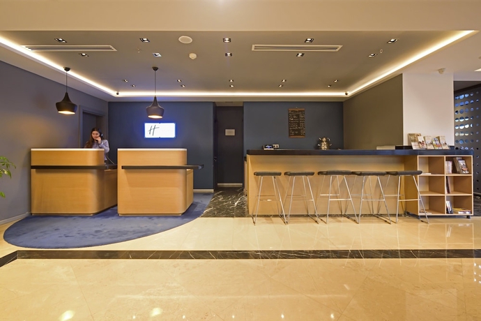 Imagen de los interiores del Hotel Holiday Inn Express Istanbul Altunizade. Foto 16