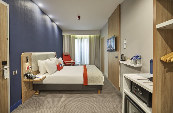 Imagen de la habitación del Hotel Holiday Inn Express Istanbul - Atakoy Metro, an IHG. Foto 6