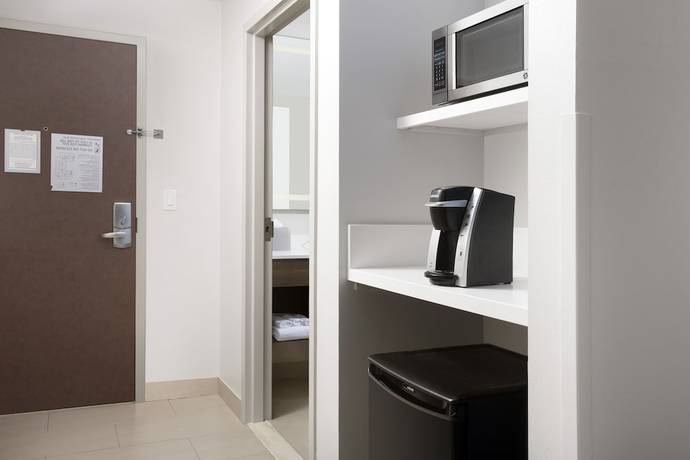 Imagen de la habitación del Hotel Holiday Inn Express Jacksonville Beach, An Ihg. Foto 6