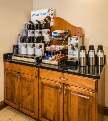 Imagen del bar/restaurante del Hotel Holiday Inn Express Jacksonville - Blount Island, An Ihg. Foto 2