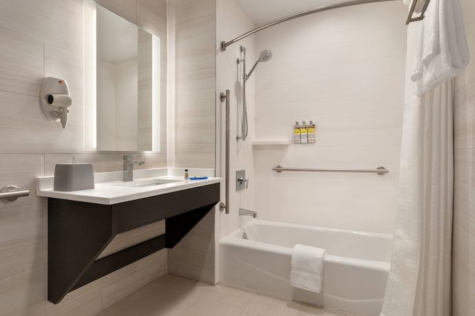 Imagen de la habitación del Hotel Holiday Inn Express Jamaica - JFK AirTrain - NYC, an IHG Hotel. Foto 2