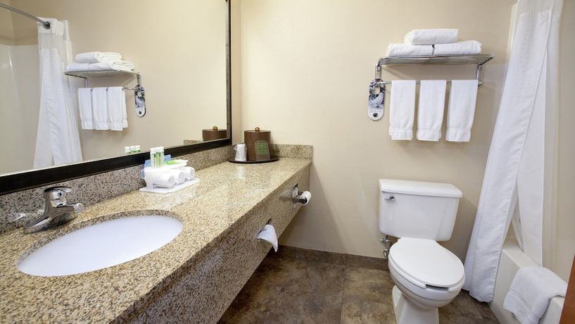 Imagen de la habitación del Hotel Holiday Inn Express Jamestown, An Ihg. Foto 9