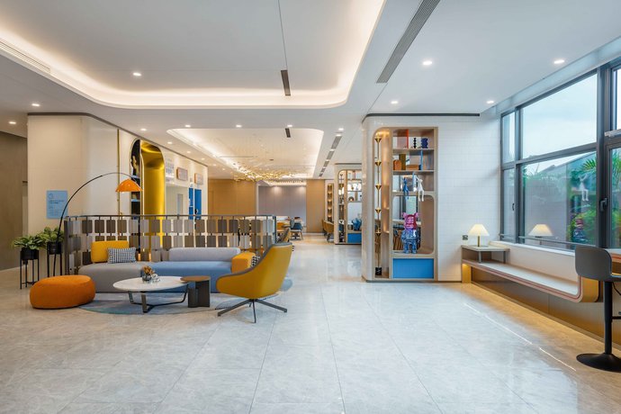 Imagen de los interiores del Hotel Holiday Inn Express Jiangmen East Station, An Ihg. Foto 20