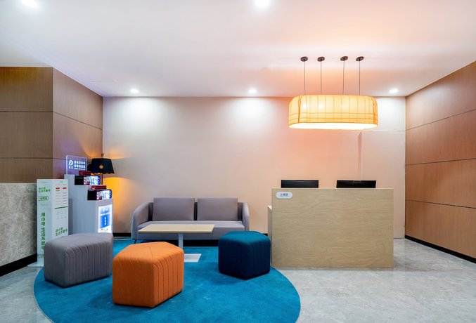 Imagen de los interiores del Hotel Holiday Inn Express Jinan Jingshi, An Ihg. Foto 13