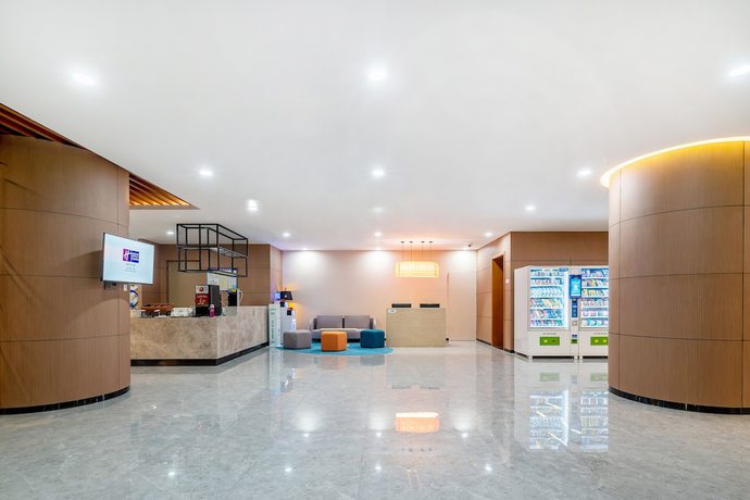 Imagen de los interiores del Hotel Holiday Inn Express Jinan Jingshi, An Ihg. Foto 15