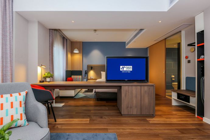 Imagen de la habitación del Hotel Holiday Inn Express Jingdezhen Taoxichuan, an IHG. Foto 10