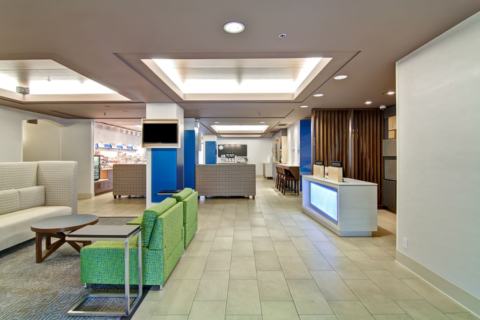 Imagen de los interiores del Hotel Holiday Inn Express Kamloops. Foto 11