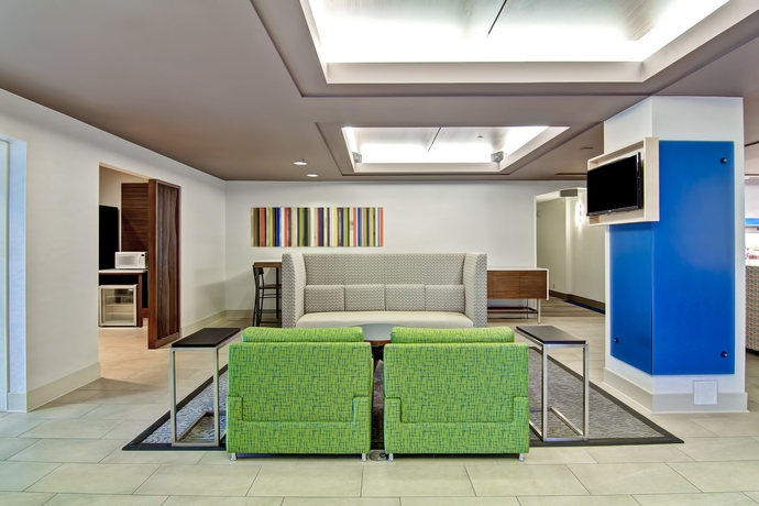 Imagen de los interiores del Hotel Holiday Inn Express Kamloops. Foto 12