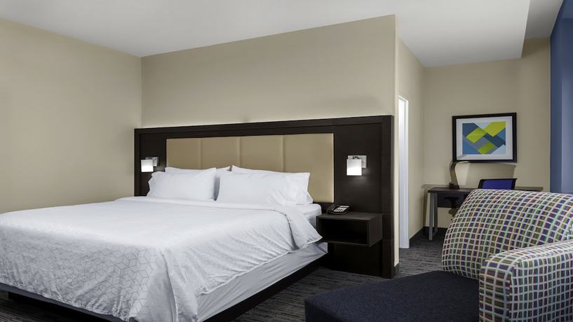 Imagen de la habitación del Hotel Holiday Inn Express Kansas City Downtown, An Ihg. Foto 17