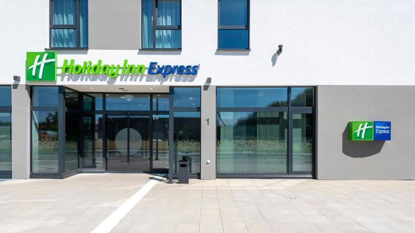 Imagen de los exteriores del Hotel Holiday Inn Express Krefeld - Dusseldorf, An Ihg. Foto 11