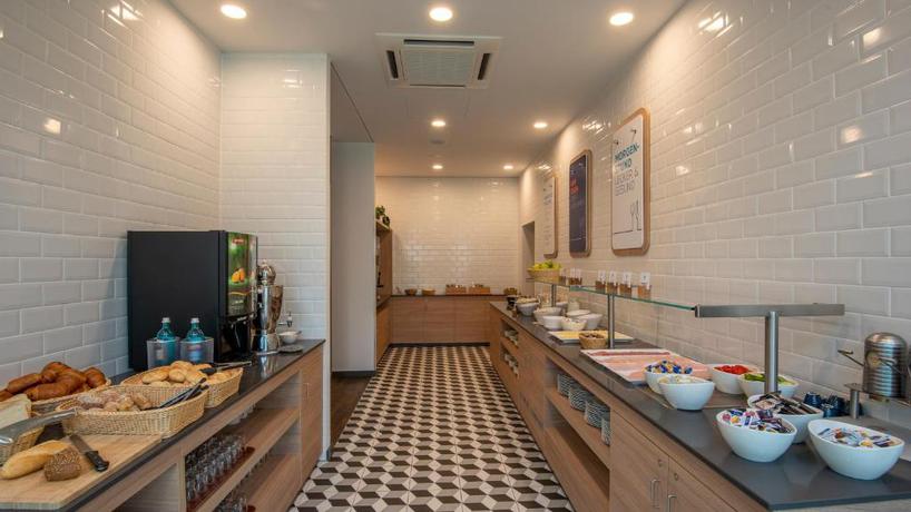 Imagen del bar/restaurante del Hotel Holiday Inn Express Krefeld - Dusseldorf, An Ihg. Foto 3