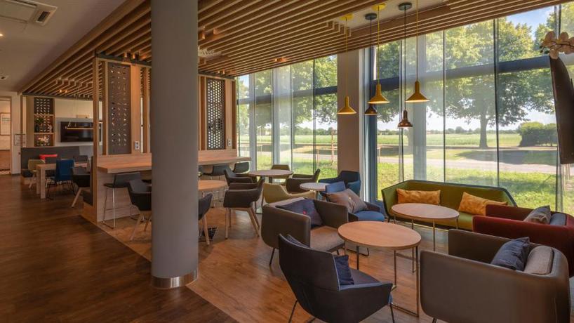 Imagen de los interiores del Hotel Holiday Inn Express Krefeld - Dusseldorf, An Ihg. Foto 16