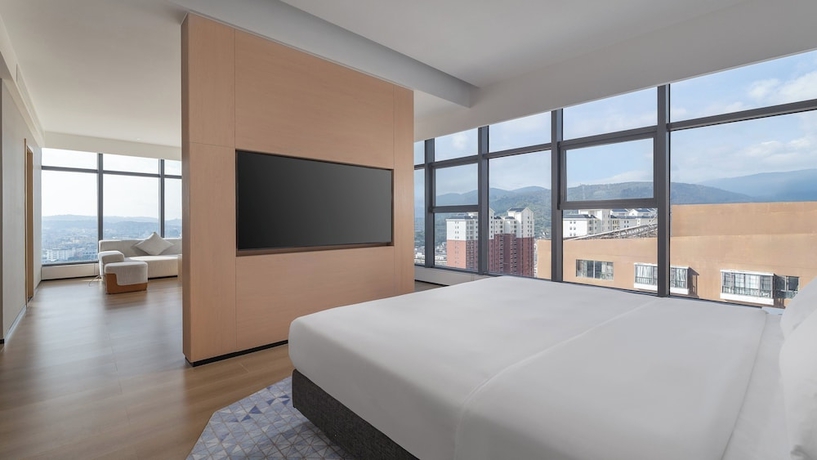 Imagen de la habitación del Hotel Holiday Inn Express Kunming Yiliang Center by IHG. Foto 10