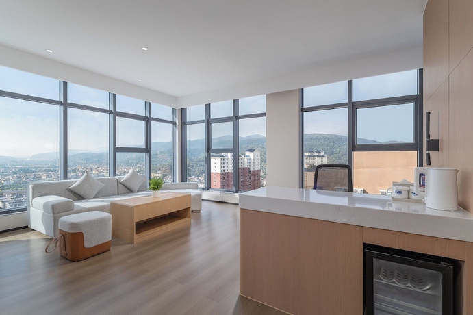 Imagen de la habitación del Hotel Holiday Inn Express Kunming Yiliang Center by IHG. Foto 12