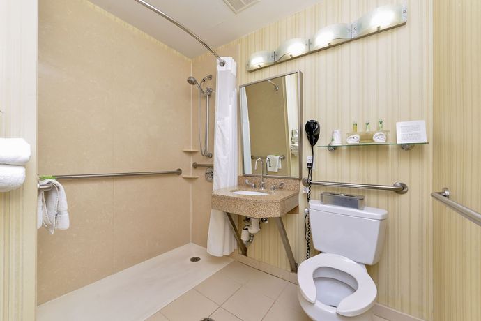 Imagen de la habitación del Hotel Holiday Inn Express La Guardia Airport. Foto 9