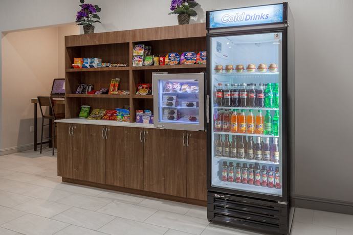 Imagen de los interiores del Hotel Holiday Inn Express La Guardia Airport. Foto 18