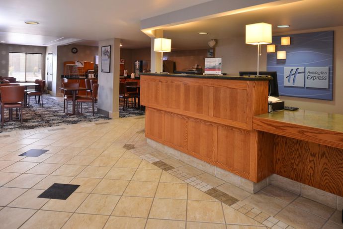 Imagen de los interiores del Hotel Holiday Inn Express La Junta, An Ihg. Foto 16