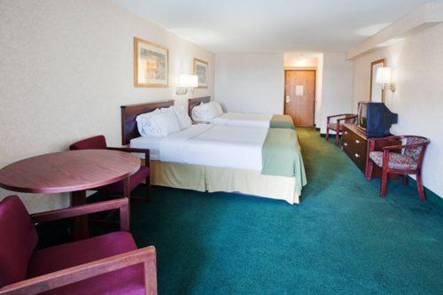 Imagen de la habitación del Hotel Holiday Inn Express Lake Front - St Ignace. Foto 9