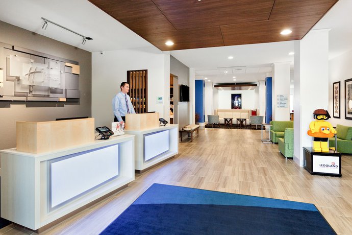 Imagen de los interiores del Hotel Holiday Inn Express Lake Wales N-Winter Haven, an IHG Hotel. Foto 14