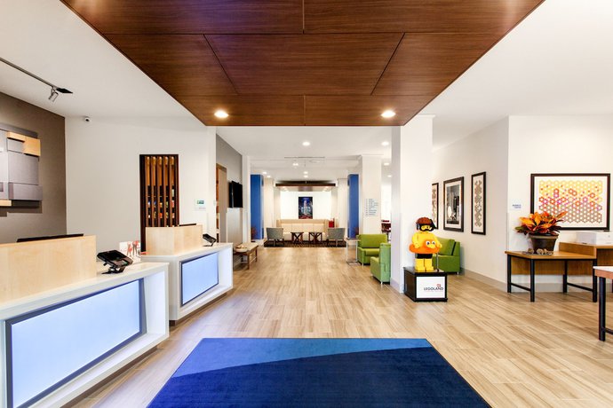 Imagen de los interiores del Hotel Holiday Inn Express Lake Wales N-Winter Haven, an IHG Hotel. Foto 15