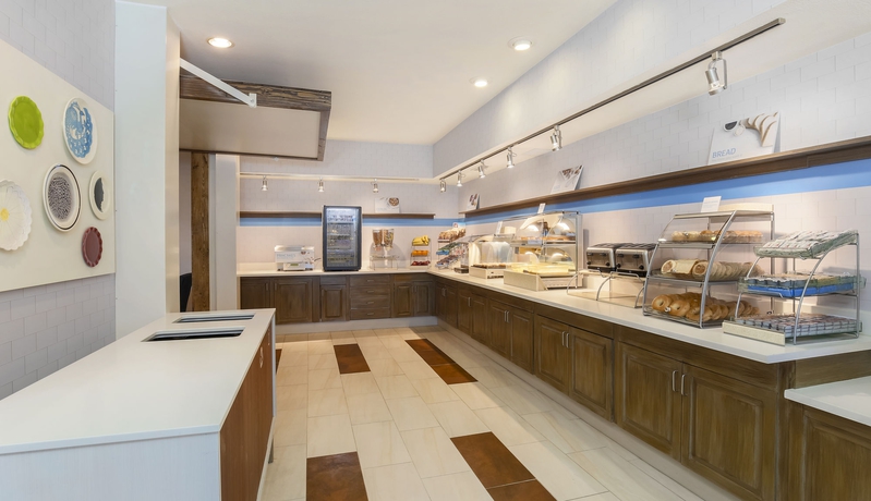 Imagen del bar/restaurante del Hotel Holiday Inn Express Las Vegas - Stadium Area. Foto 3