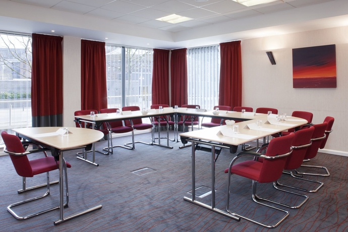 Imagen de los interiores del Hotel Holiday Inn Express Leeds City Centre Armouries, An Ihg. Foto 16