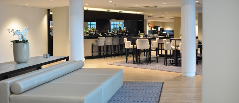 Imagen de los interiores del Hotel Holiday Inn Express Leigh - Sports Village, An Ihg. Foto 14