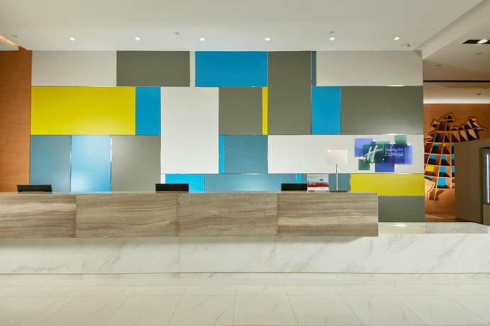 Imagen de los interiores del Hotel Holiday Inn Express Leshan City Square, An Ihg. Foto 16