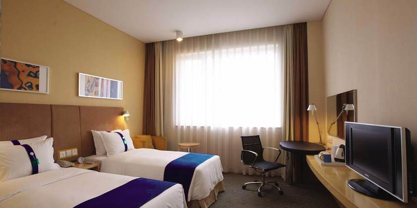 Imagen de los interiores del Hotel Holiday Inn Express Leshan City Square, An Ihg. Foto 17