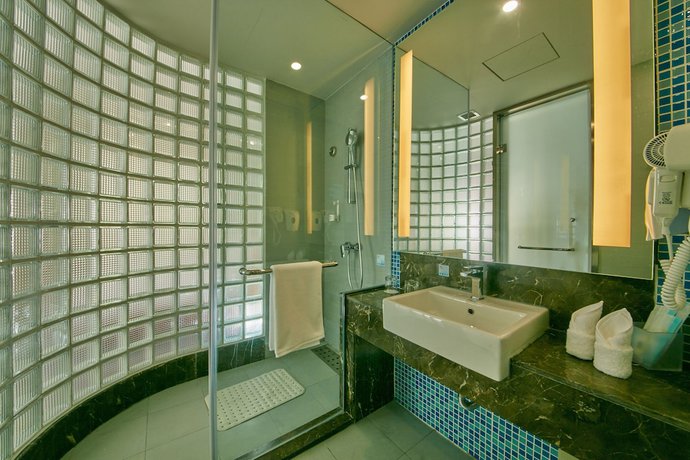 Imagen de la habitación del Hotel Holiday Inn Express Leshan City Square, An Ihg. Foto 10