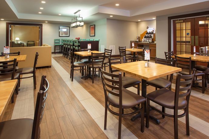 Imagen del bar/restaurante del Hotel Holiday Inn Express Lexington-Sw (Nicholasville). Foto 3