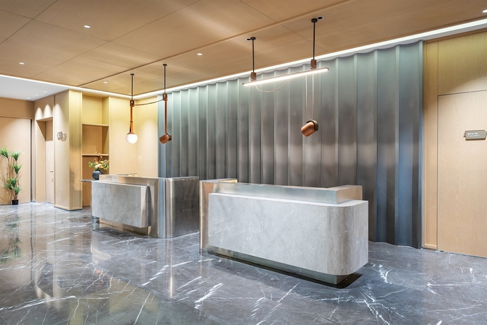 Imagen de los interiores del Hotel Holiday Inn Express Lijiang Ancient Town by IHG. Foto 16