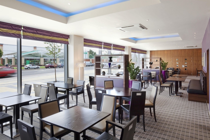 Imagen del bar/restaurante del Hotel Holiday Inn Express Lincoln City Centre, An Ihg. Foto 2
